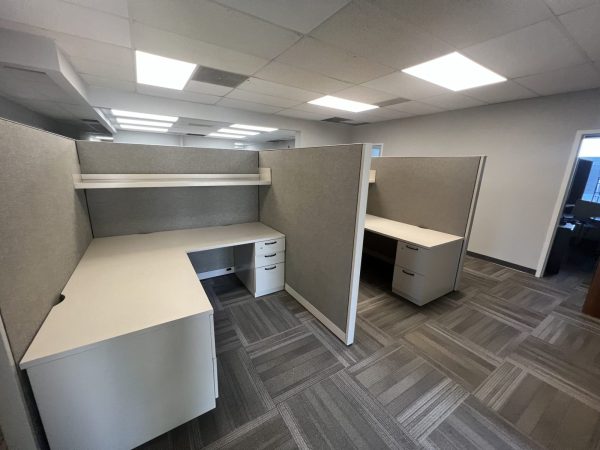 Used Steelcase 6’ x 6’ Office Workstations - Image 5