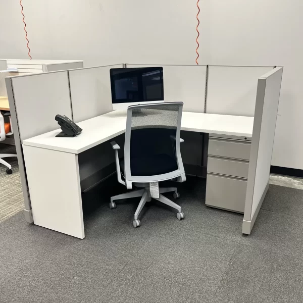 Used Herman Miller 5’x5’ AO2 Office Cubicles