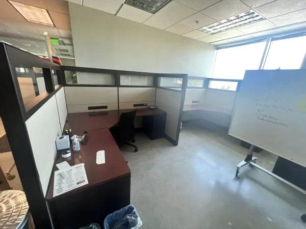 teknion 7'x7' used cubicles
