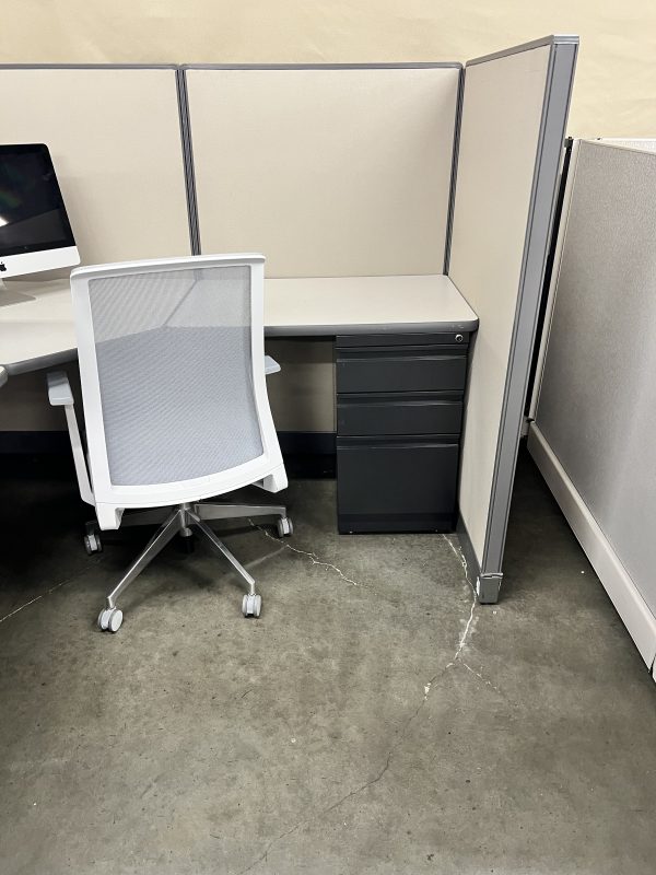 haworth 6'x8' used cubicles