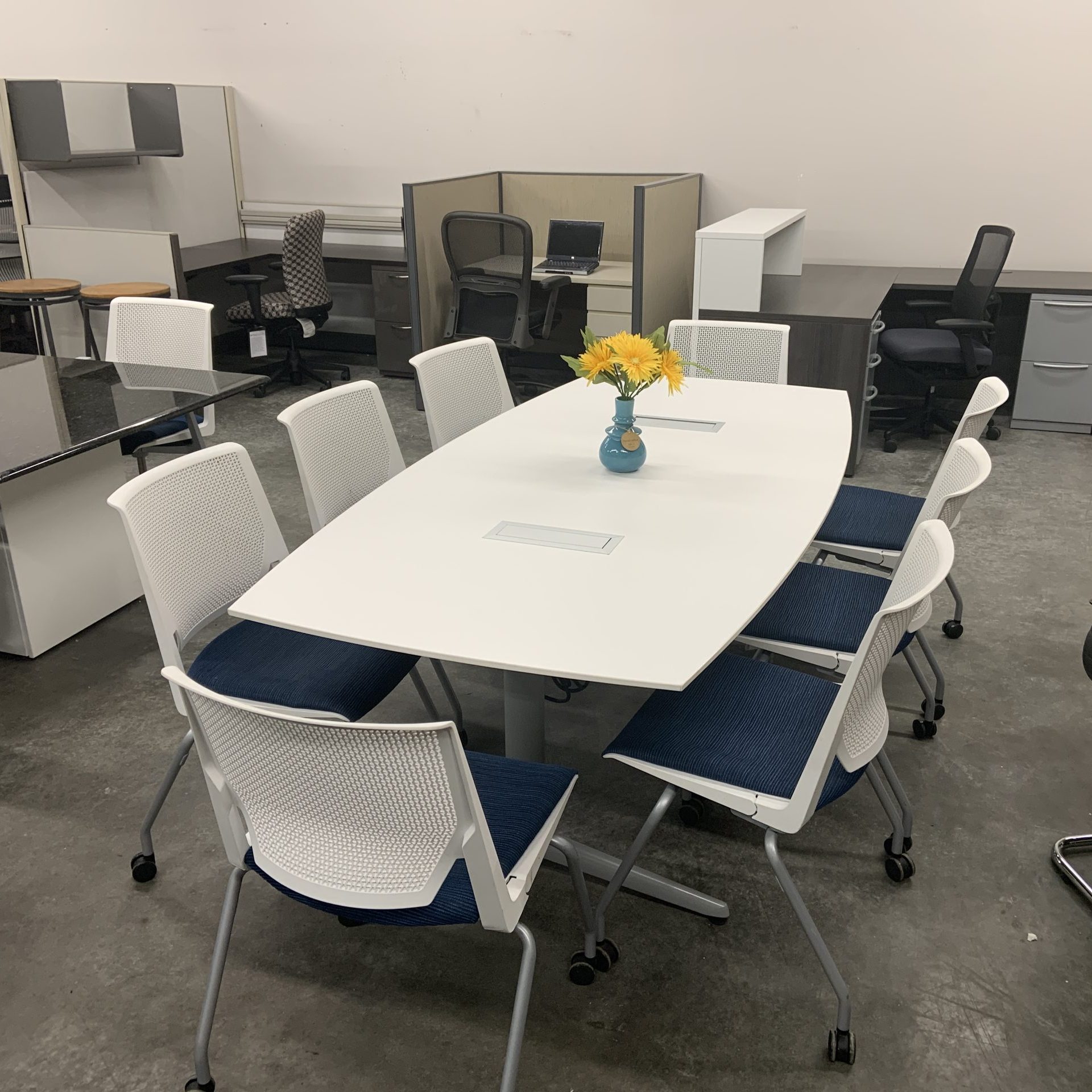 48" Round Table
